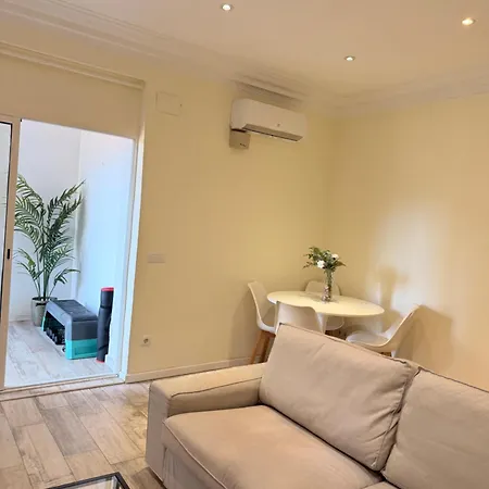 Friendly Host Apartment *