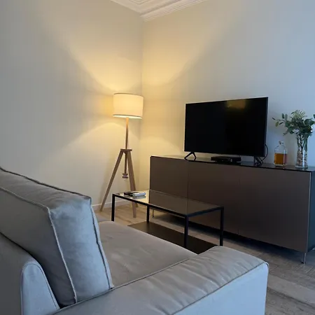 Friendly Host * Barcelona